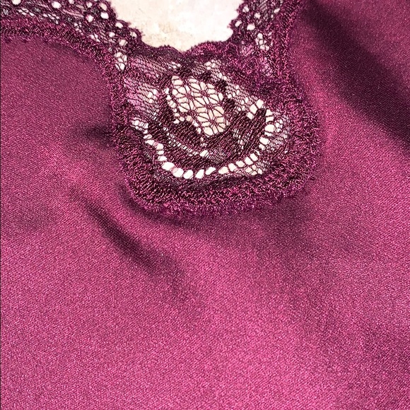 Victoria’s Secret top - Picture 4 of 8